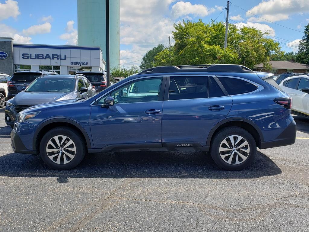 Used 2022 Subaru Outback Premium CVT SUV
