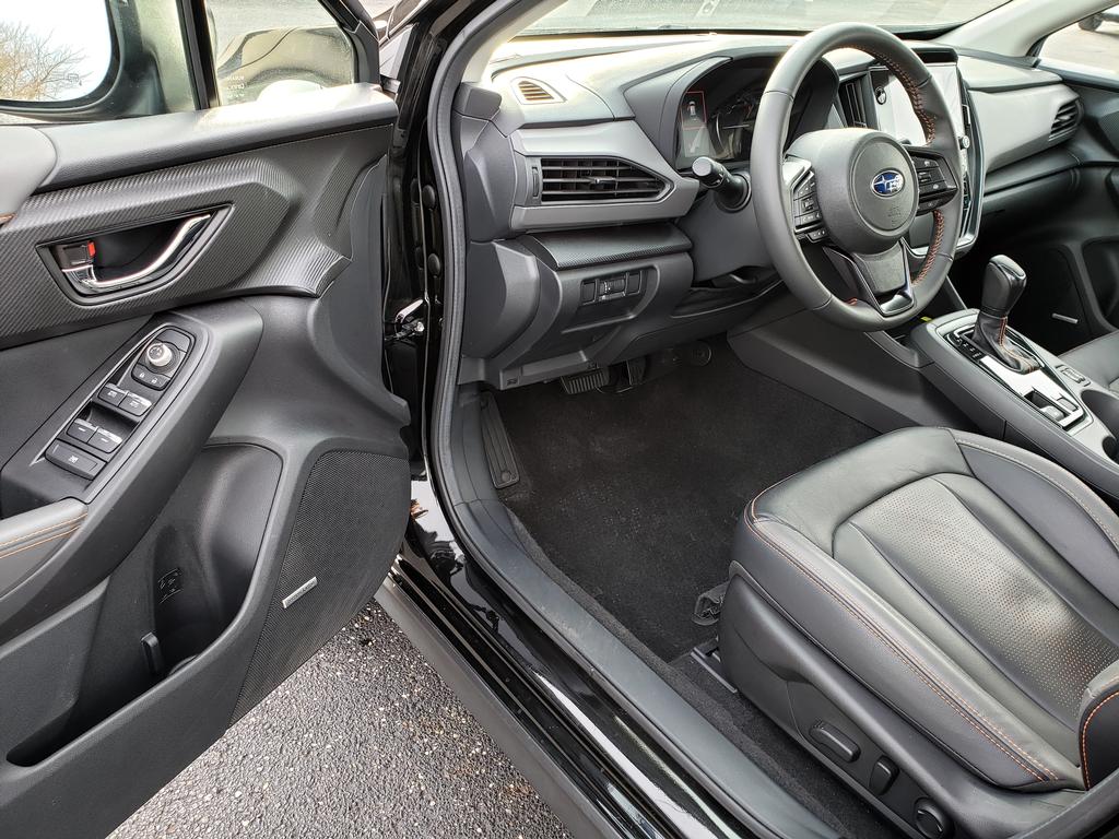 2025 Subaru Crosstrek Limited photo 3