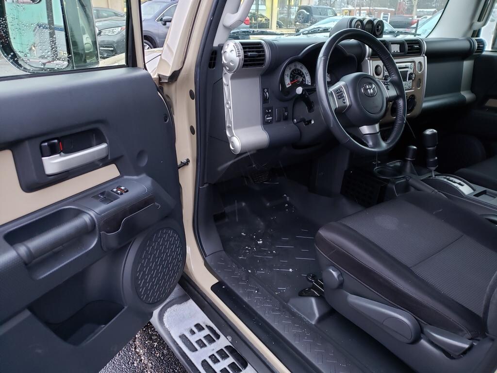 Used 2013 Toyota FJ Cruiser 4WD Auto SUV