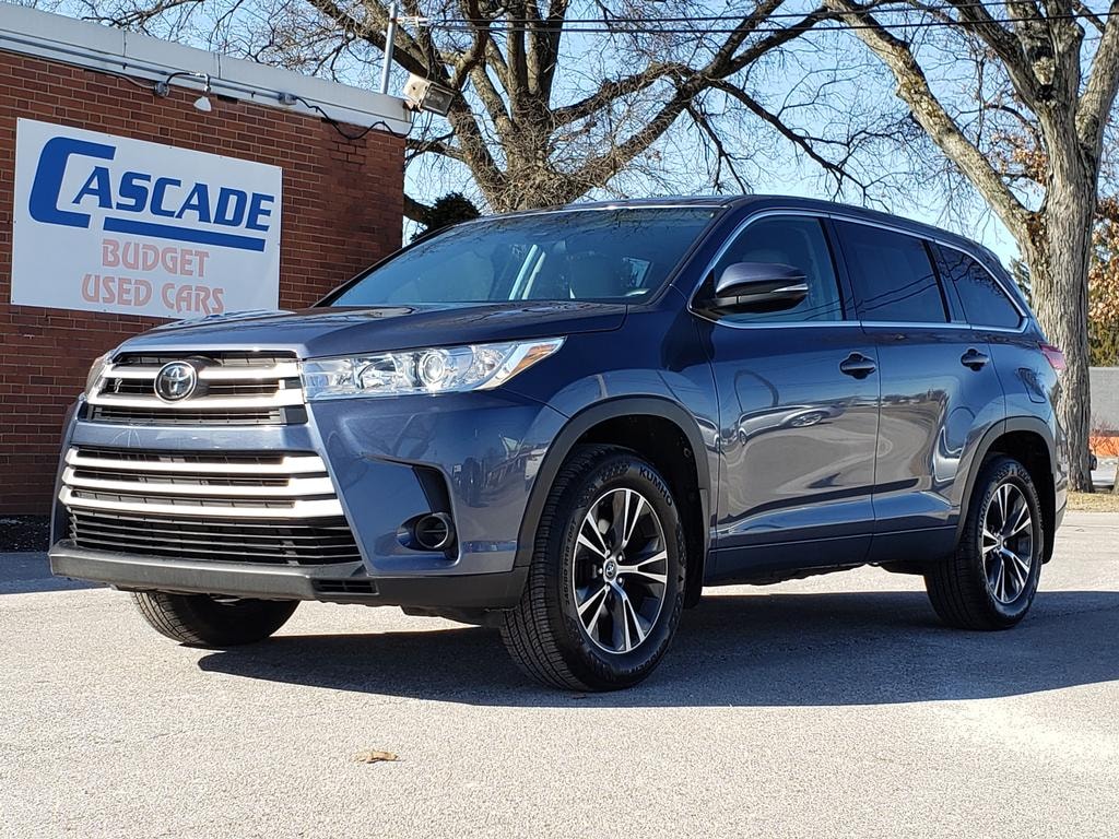 Used 2018 Toyota Highlander LE V6 AWD SUV