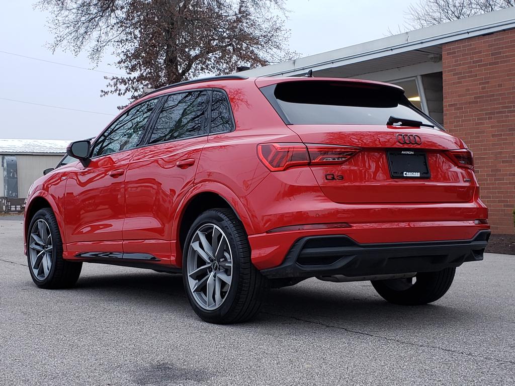 2025 Audi Q3 S line Premium photo 2