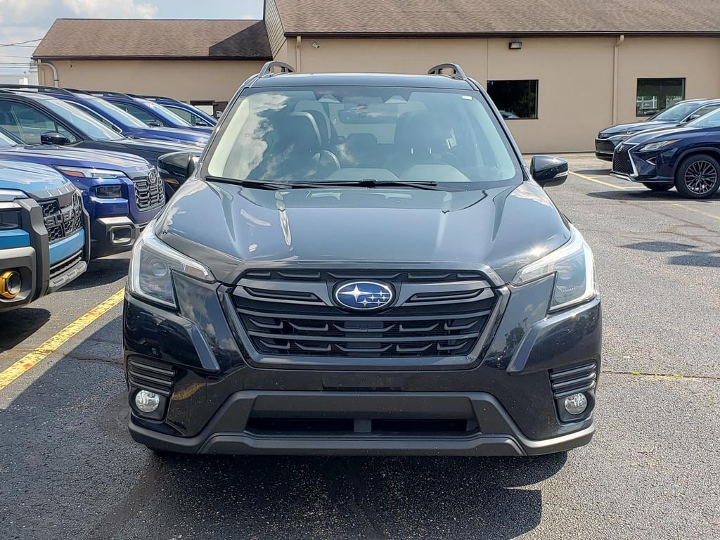Used 2023 Subaru Forester Limited CVT SUV