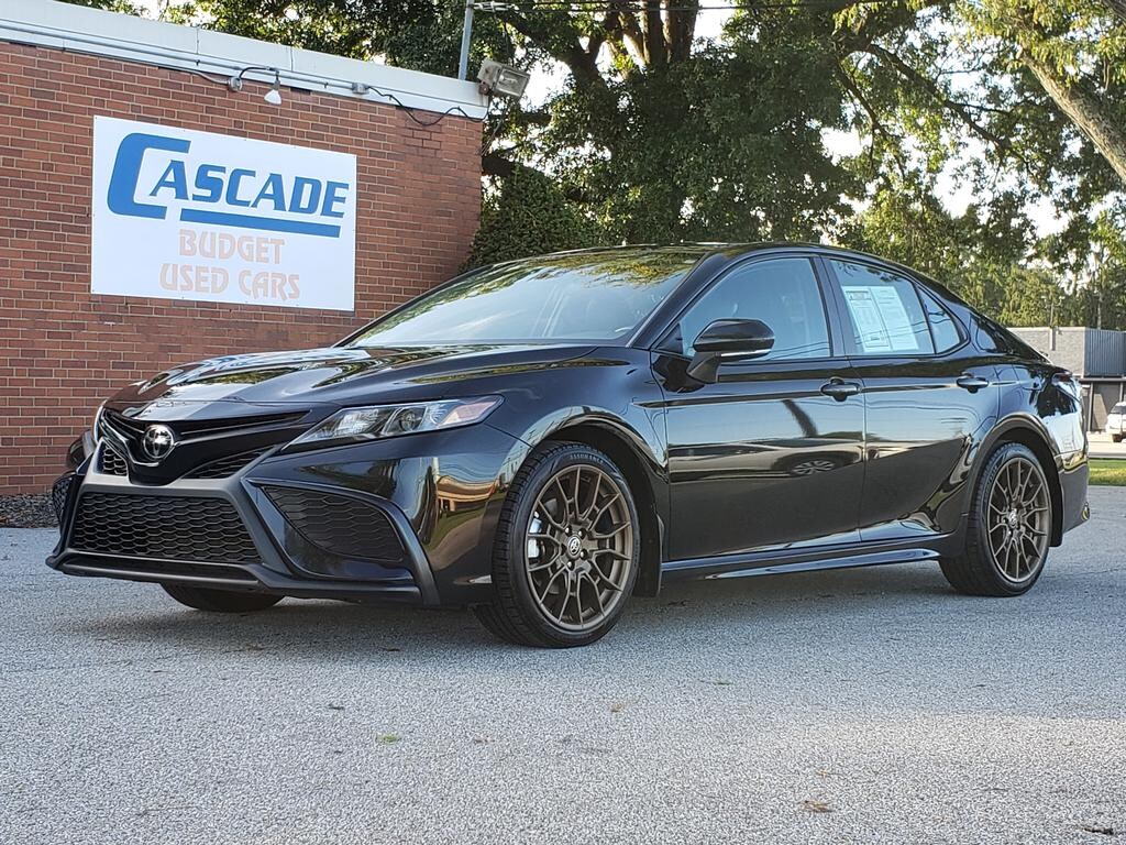 Used 2023 Toyota Camry SE Auto AWD Sedan