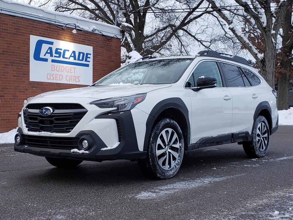 2023 Subaru Outback Premium's photo