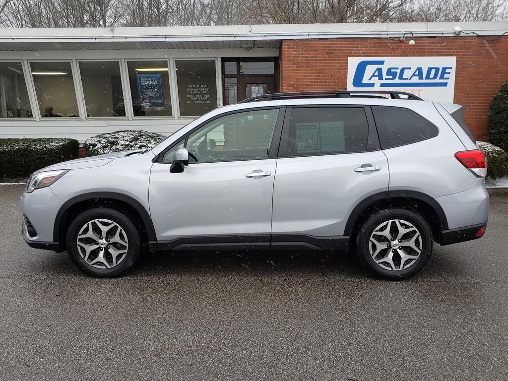 Used 2022 Subaru Forester Premium CVT SUV