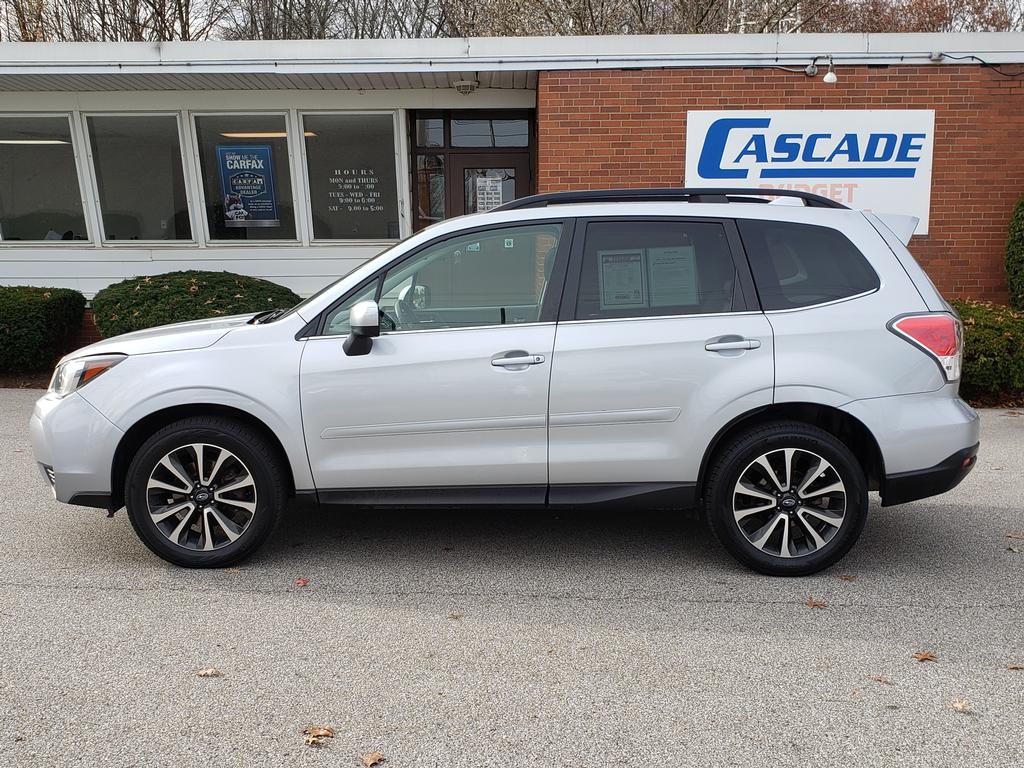 2018 Subaru Forester Premium photo 2