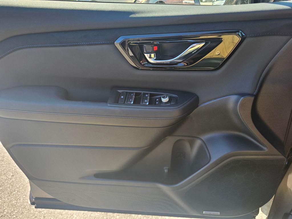 2025 Subaru Forester Limited - Photo 26