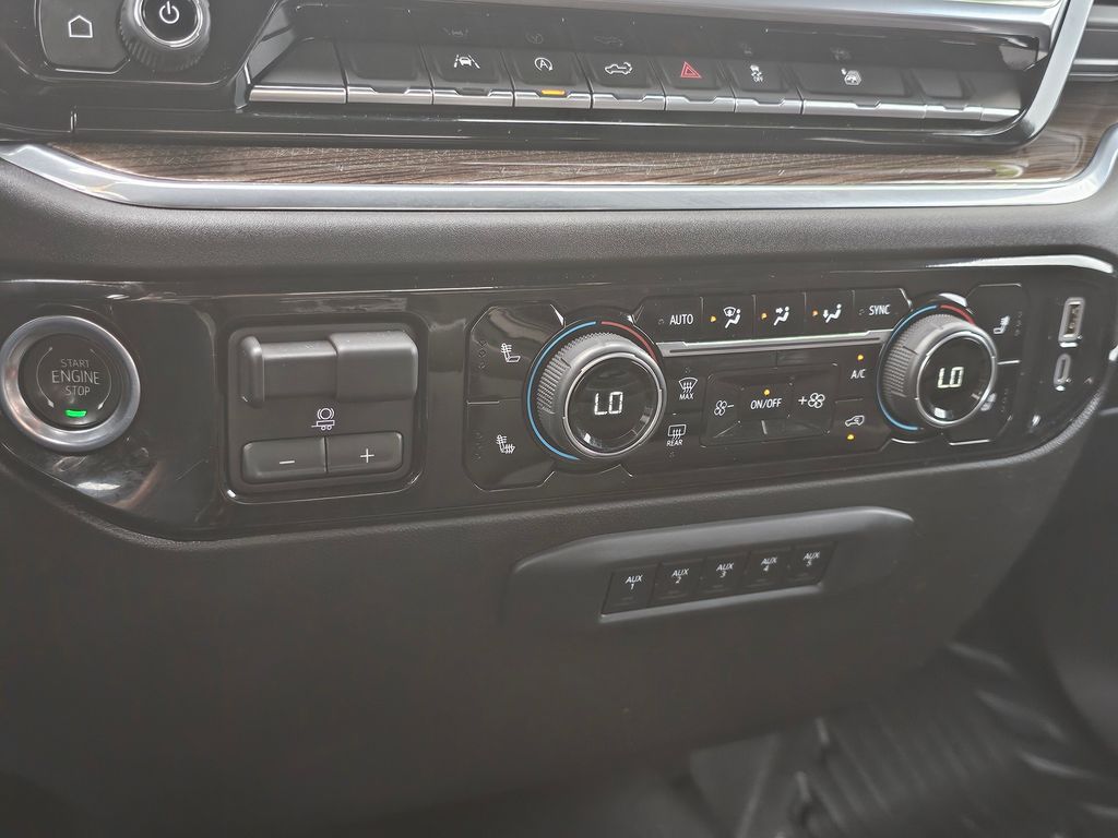 2025 Chevrolet Silverado 1500 LT - Photo 33