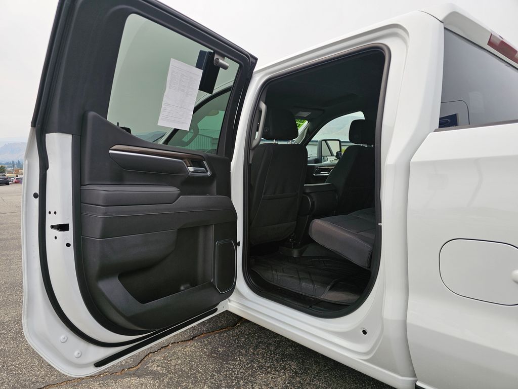 2025 Chevrolet Silverado 1500 LT - Photo 23