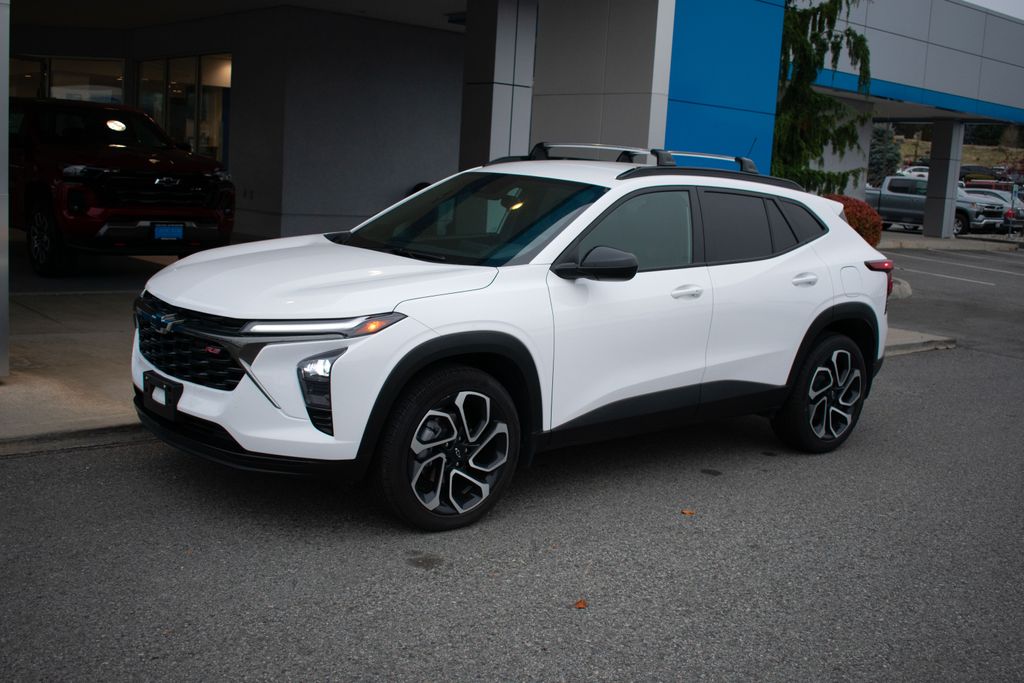 2025 Chevrolet Trax RS's photo