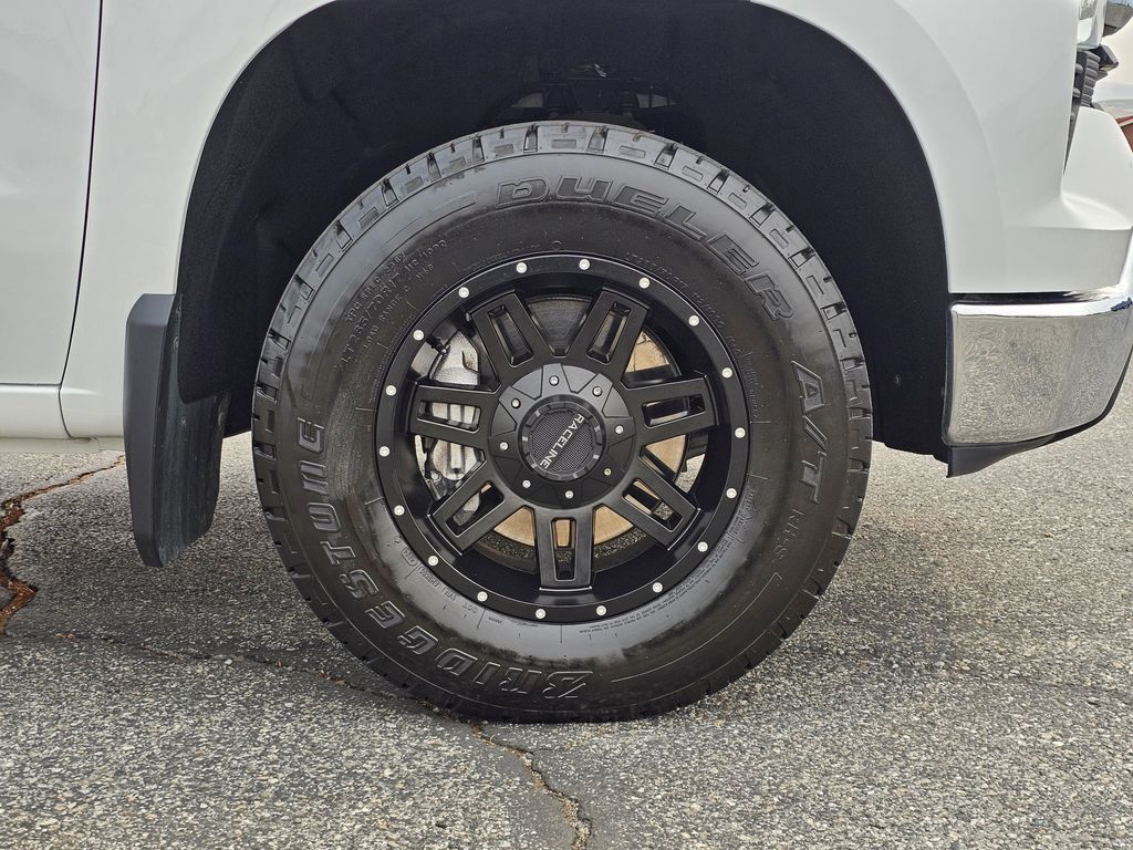 2025 Chevrolet Silverado 1500 LT - Photo 16