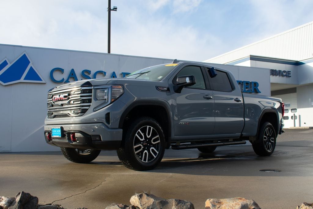 2025 GMC Sierra 1500 AT4's photo