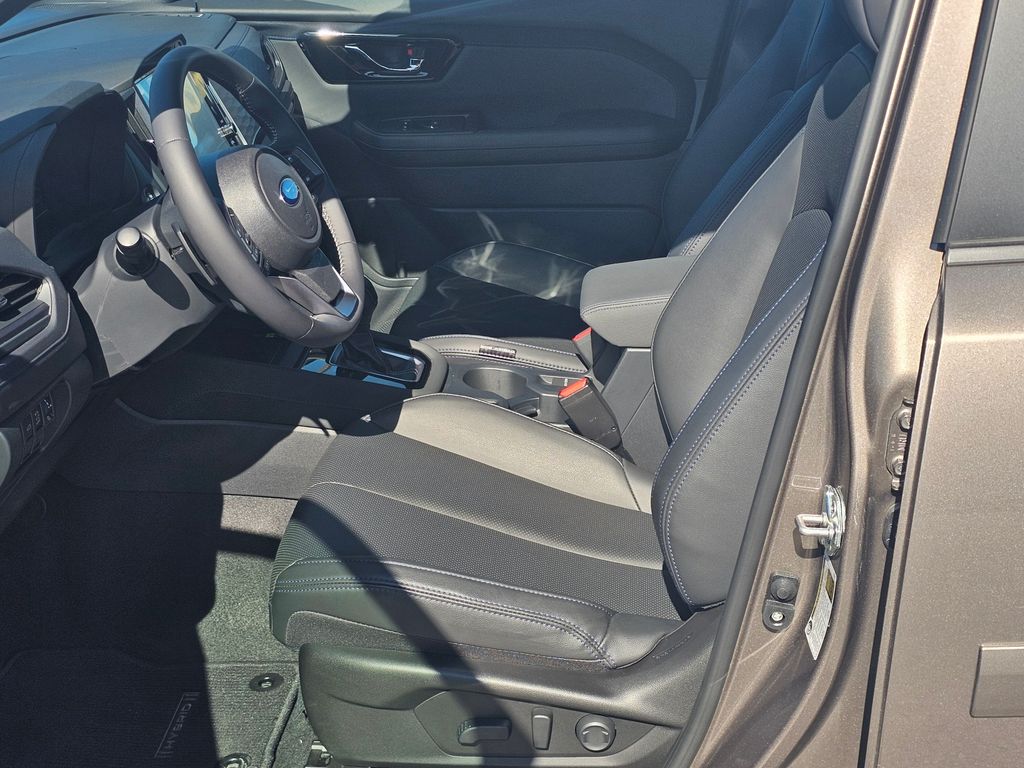 2025 Subaru Forester Limited - Photo 18