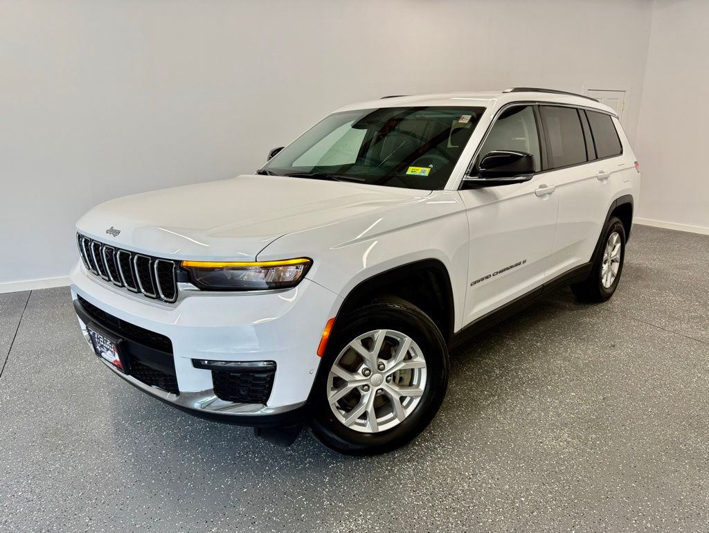 2023 Jeep Grand Cherokee Limited photo 3