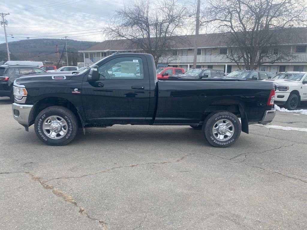 2024 Ram 3500 Tradesman photo 4