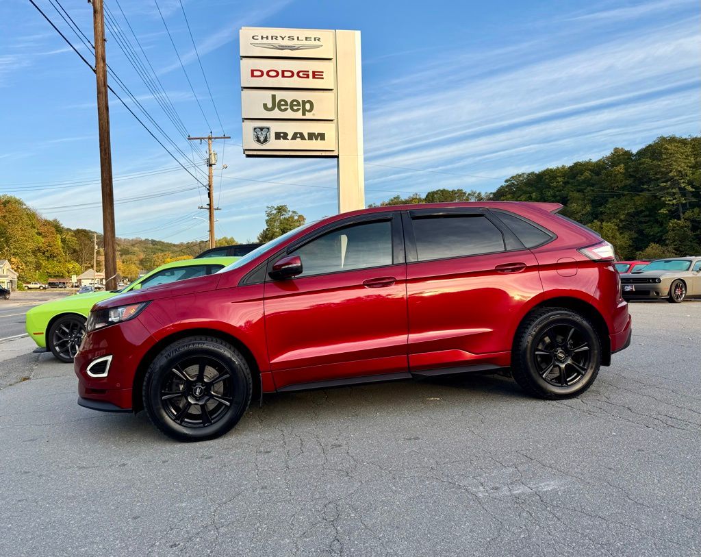 2015 Ford Edge Sport photo 3