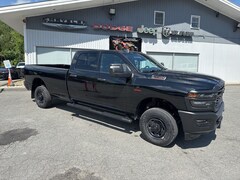 2025 Ram 2500 TRADESMAN CREW CAB 4X4 8' BOX Pickup
