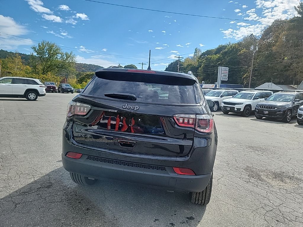 2026 Jeep Compass Limited photo 2