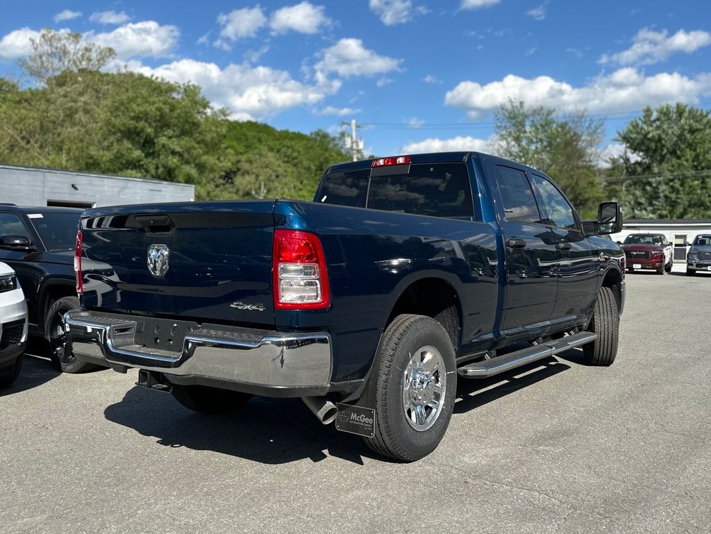 2024 Ram 2500 Tradesman photo 2