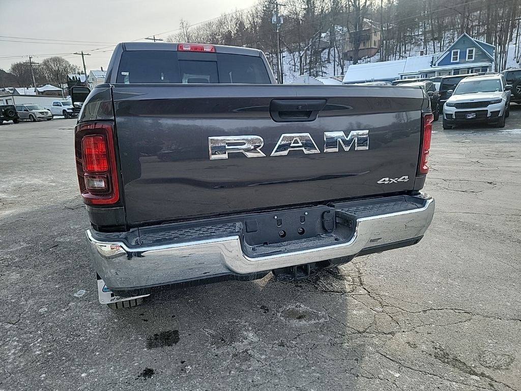 New 2026 Ram 2500 TRADESMAN CREW CAB 4X4 6'4 BOX Pickup