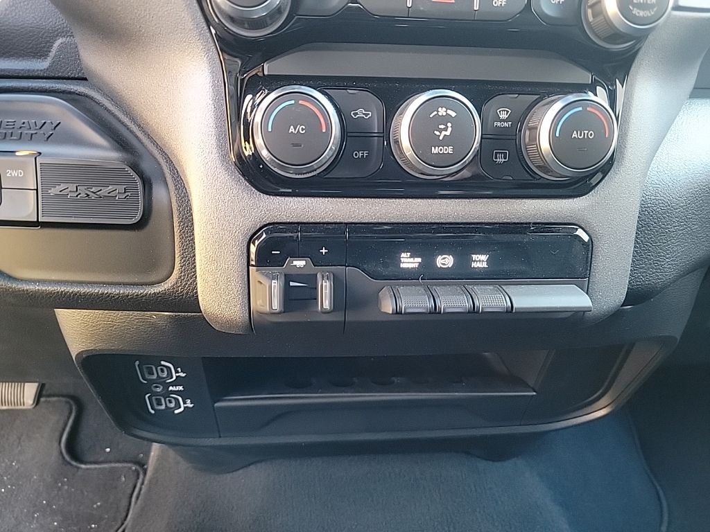 2024 RAM 2500 Tradesman - Photo 13