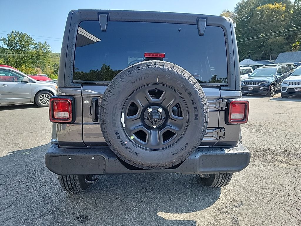 2025 Jeep Wrangler Sport photo 2
