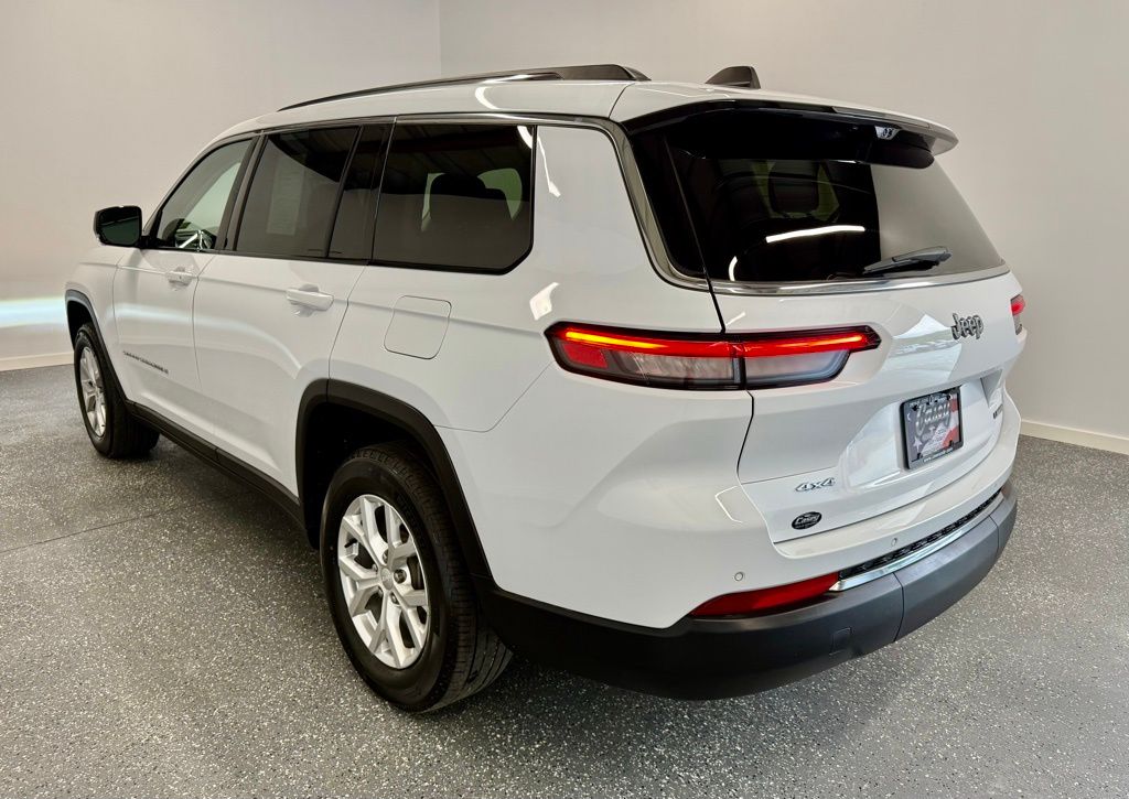 2023 Jeep Grand Cherokee Limited photo 4