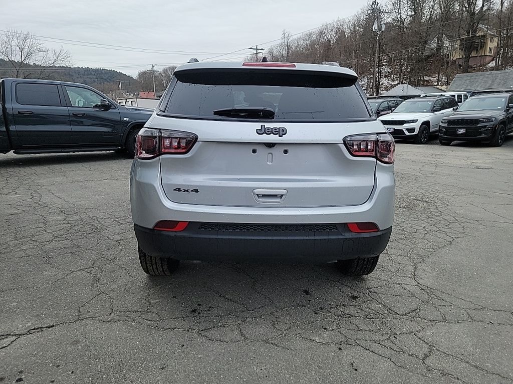 New 2026 Jeep Compass LATITUDE ALTITUDE 4X4 Sport Utility