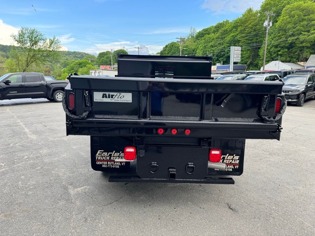 New 2024 Ram 3500 Chassis Cab 3500 TRADESMAN CHASSIS REGULAR CAB 4X4 60' CA Pickup