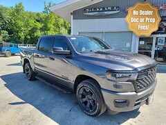 2026 Ram 1500 EXPRESS CREW CAB 4X4 5'7 BOX Pickup