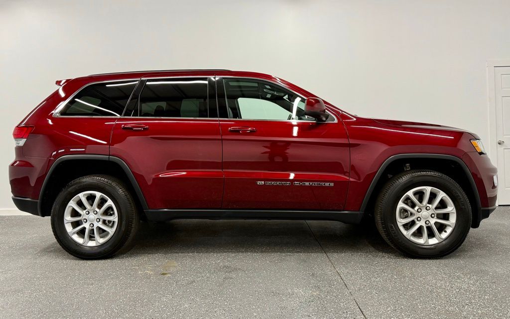 2022 Jeep Cherokee Laredo X photo 3