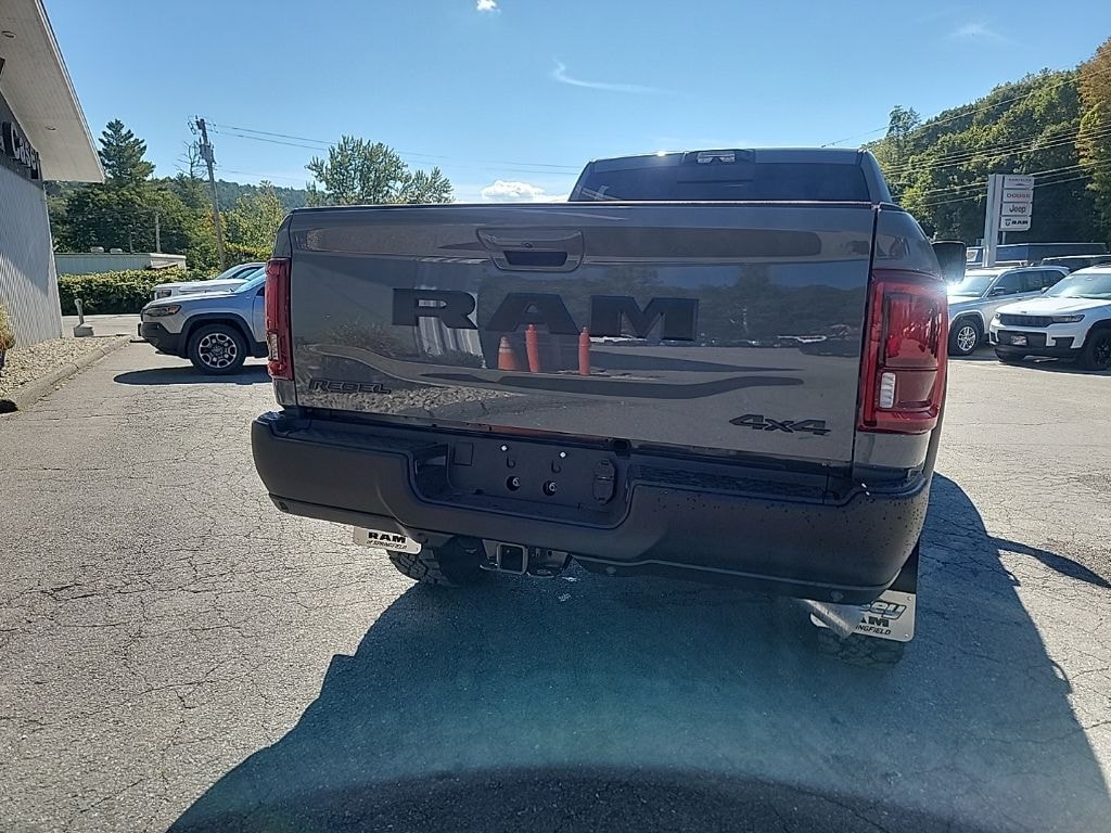 New 2025 Ram 2500 REBEL CREW CAB 4X4 6'4 BOX Pickup