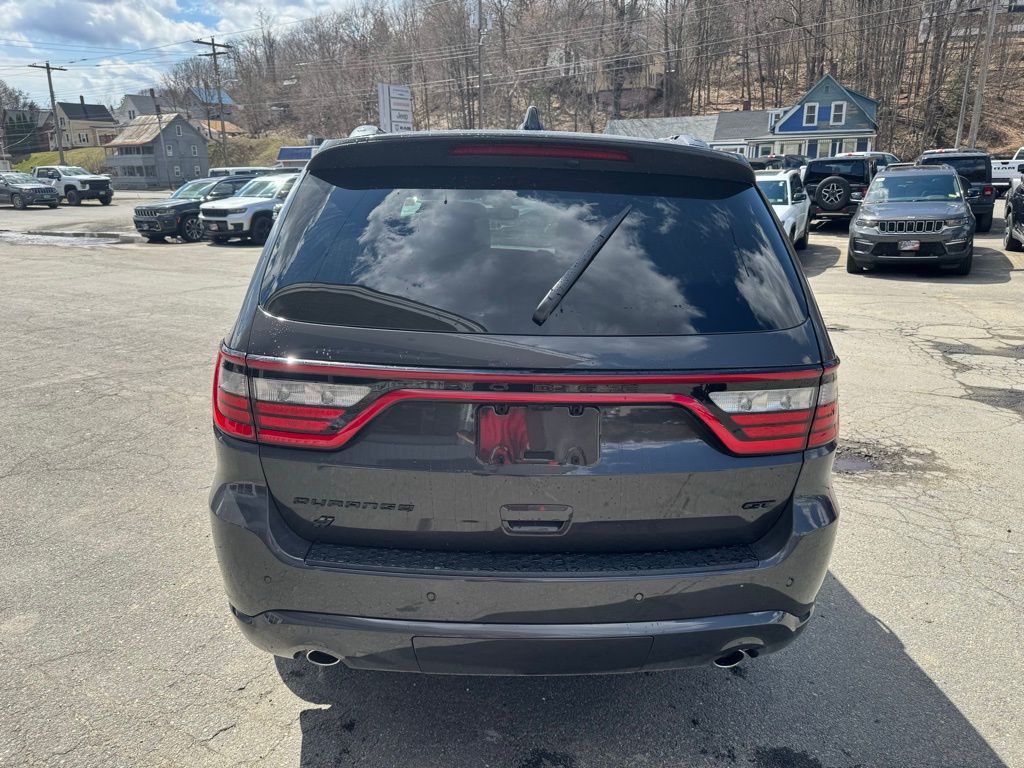 2025 Dodge Durango GT photo 3