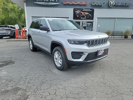 2025 Jeep Grand Cherokee LAREDO X 4X4 Sport Utility