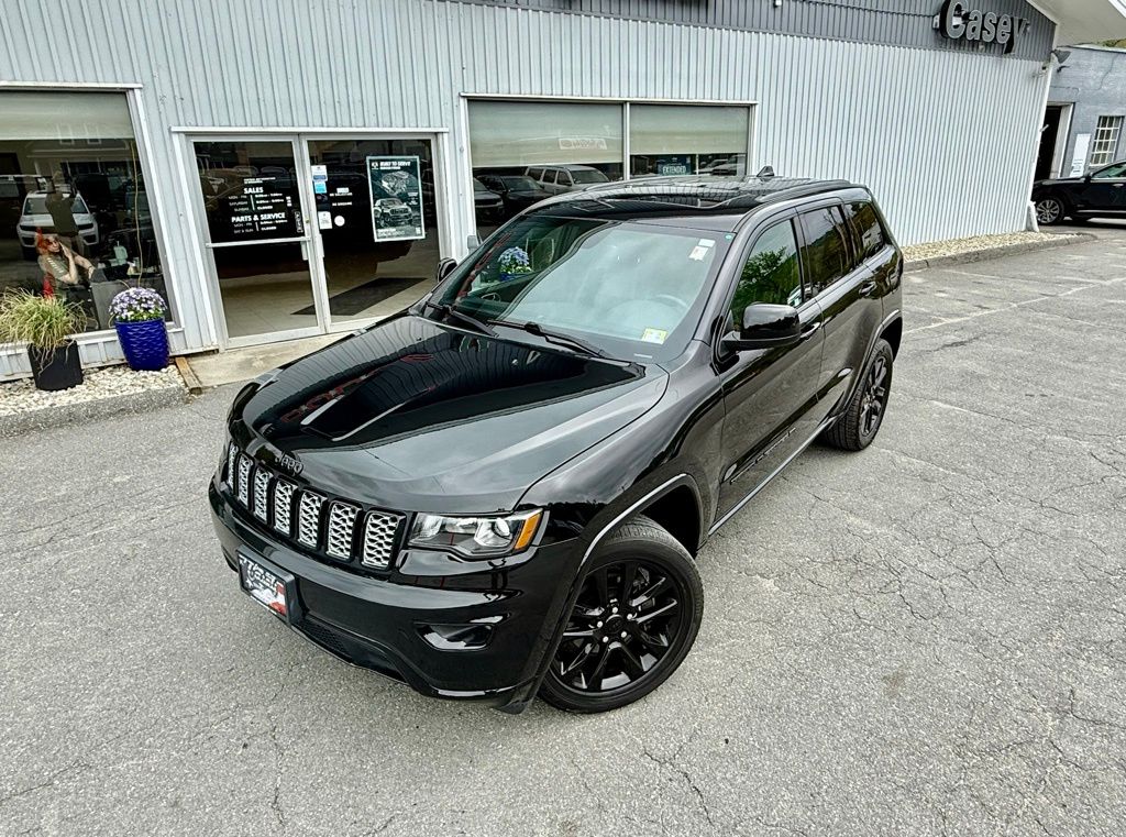 Used 2022 Jeep Grand Cherokee WK Laredo X with VIN 1C4RJFAG6NC117641 for sale in Springfield, VT