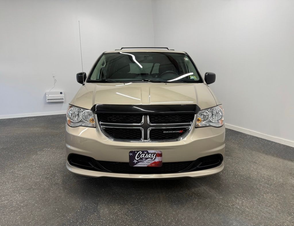 Used 2016 Dodge Grand Caravan SXT Van