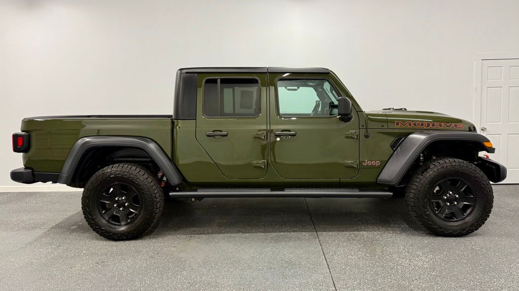 2022 Jeep Gladiator Mojave photo 2