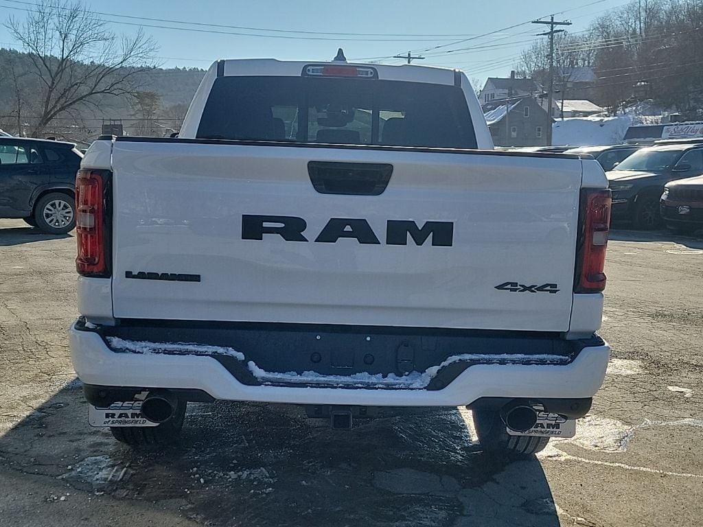 New 2026 Ram 1500 LARAMIE CREW CAB 4X4 5'7 BOX Pickup