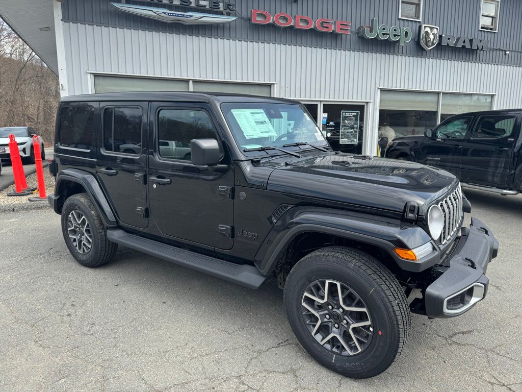 2025 Jeep Wrangler 4-Door Sahara's photo
