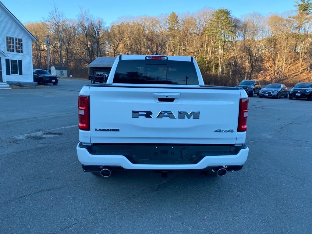 2025 Ram 1500 Laramie photo 4