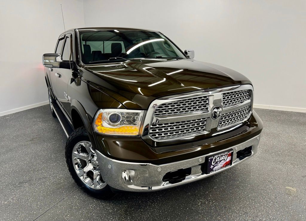 2014 Ram 1500 Laramie photo 4