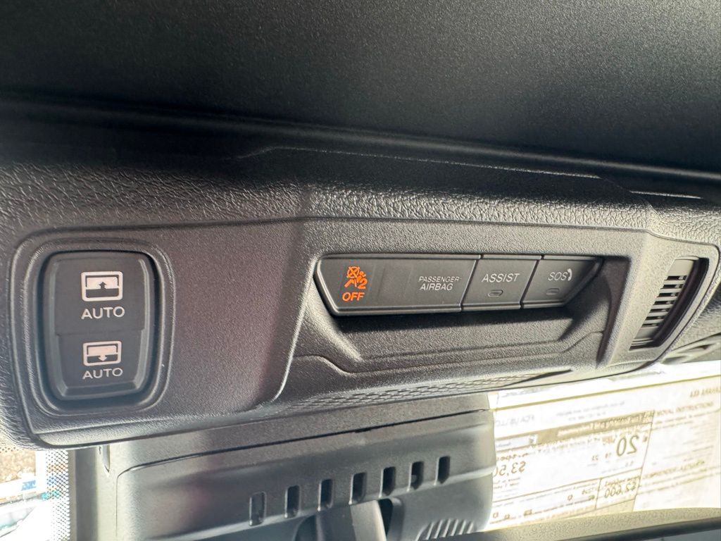 2025 Jeep Wrangler 4-Door Sahara - Photo 14
