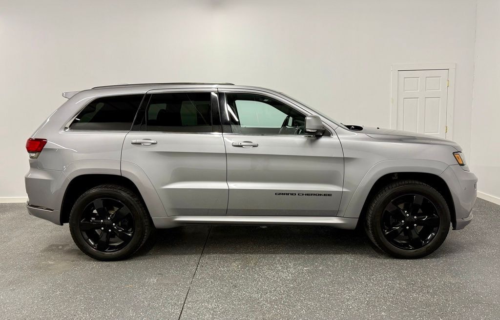 Used 2016 Jeep Grand Cherokee Overland 4x4 SUV