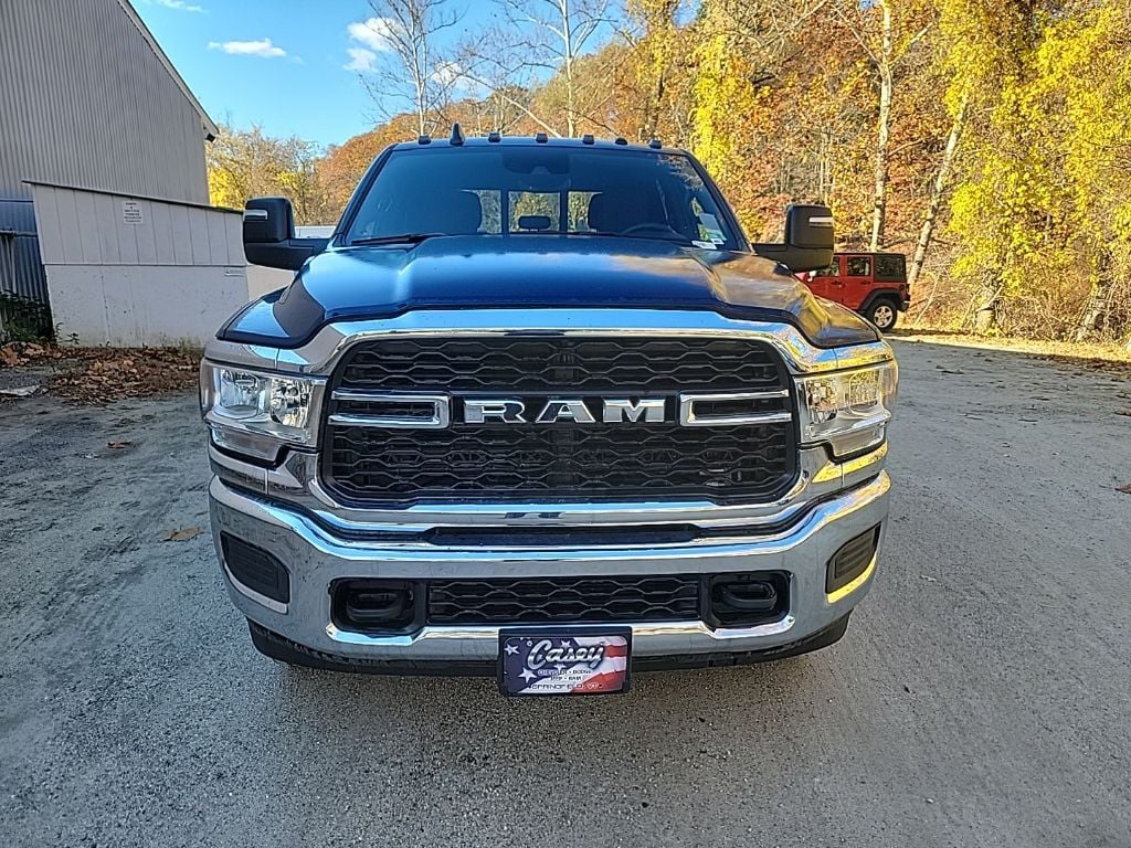 New 2024 Ram 2500 TRADESMAN CREW CAB 4X4 6'4' BOX Pickup