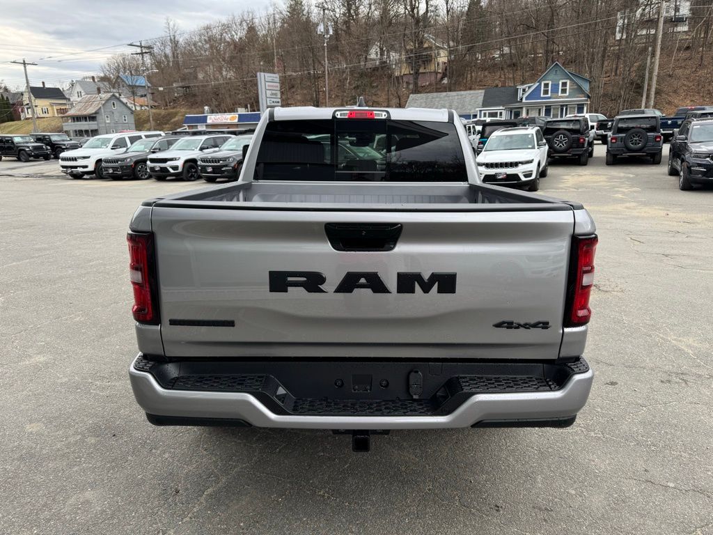 2025 Ram 1500 Big Horn photo 4
