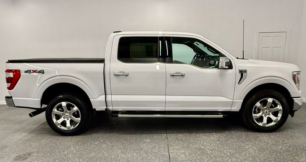 2022 Ford F-150 Lariat photo 2