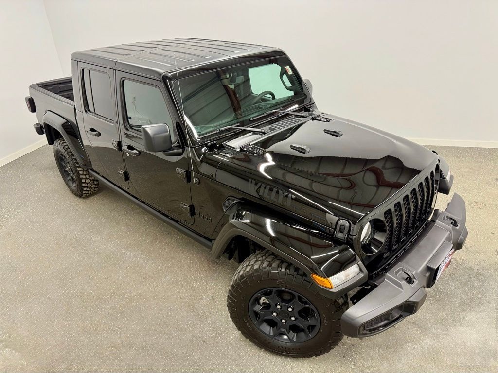 Used 2023 Jeep Gladiator Sport Truck Crew Cab