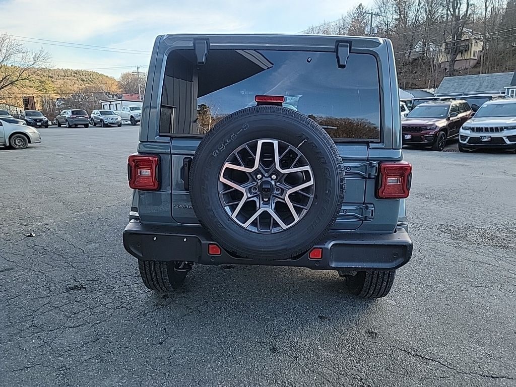 New 2026 Jeep Wrangler 4-DOOR SAHARA Sport Utility