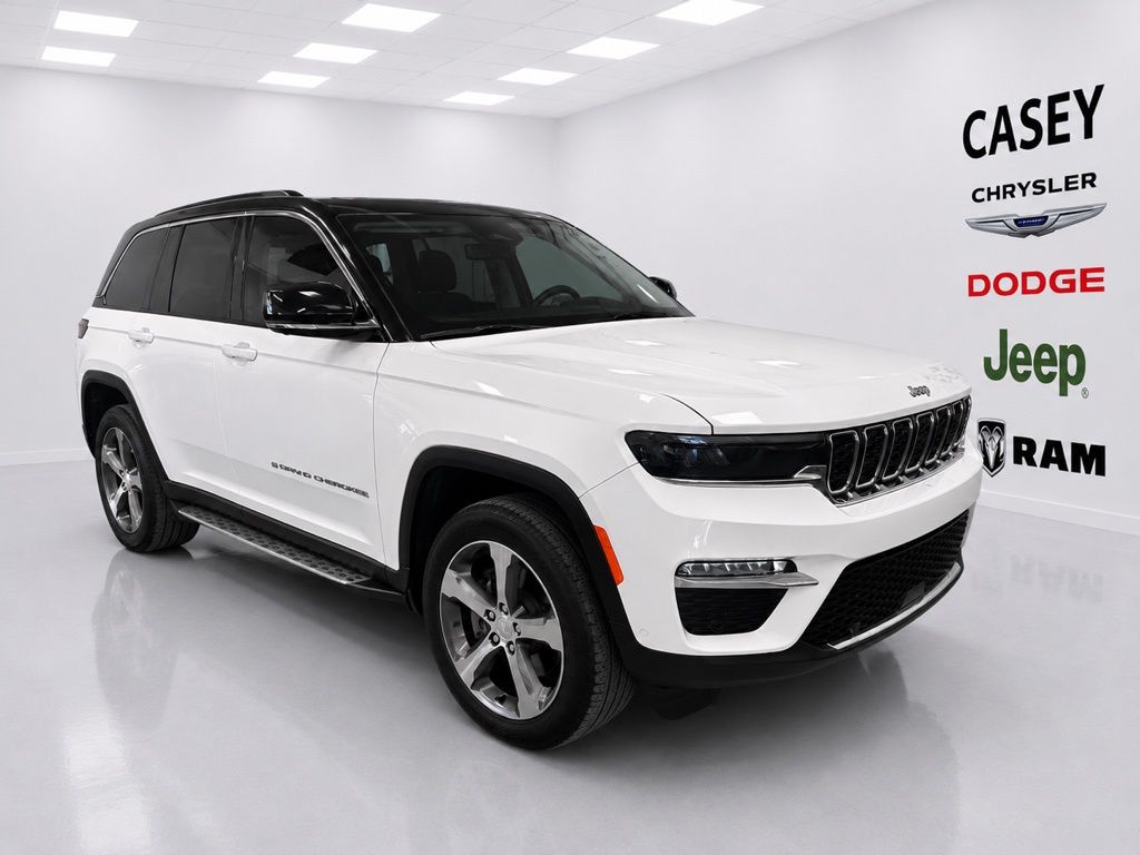 2023 Jeep Grand Cherokee 4xe 4x4's photo