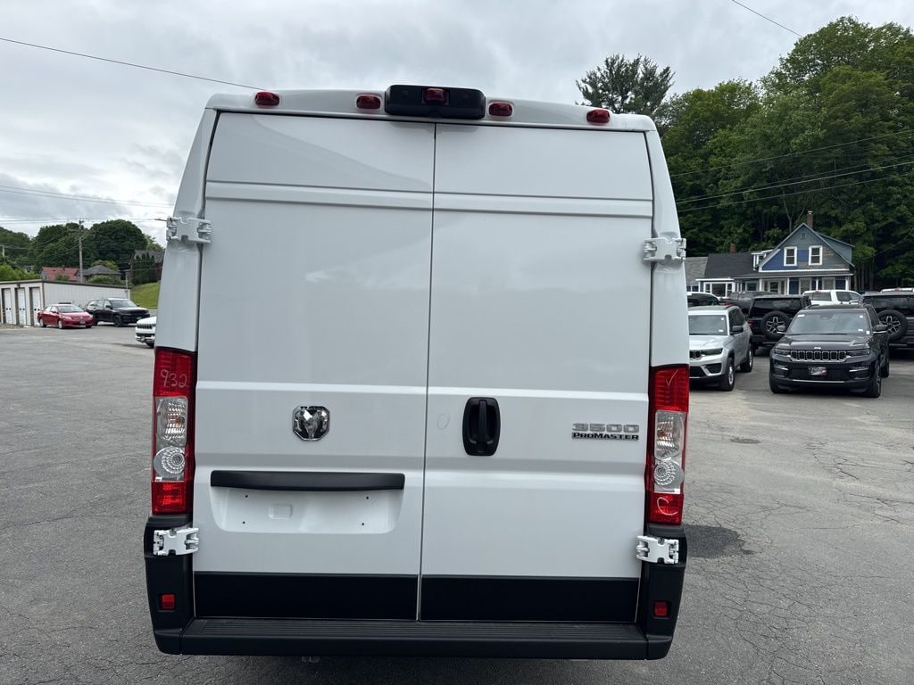 New 2025 Ram ProMaster PROMASTER 3500 TRADESMAN CARGO VAN HIGH ROOF 159' Cargo Van